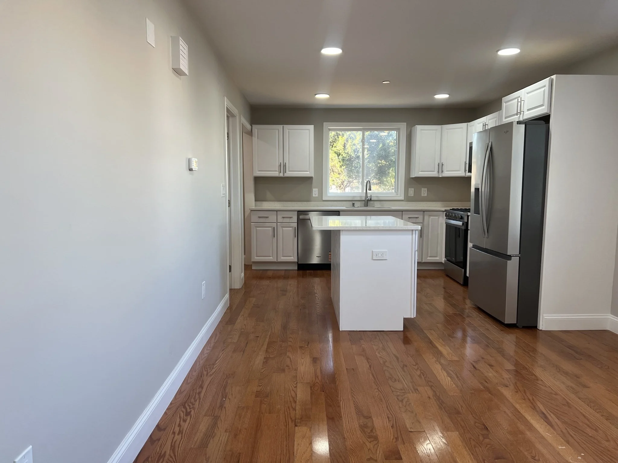 3 bed, 1 bath apartment for rent at 58 Robin St Unit 1, Everett — photo 12 of 21