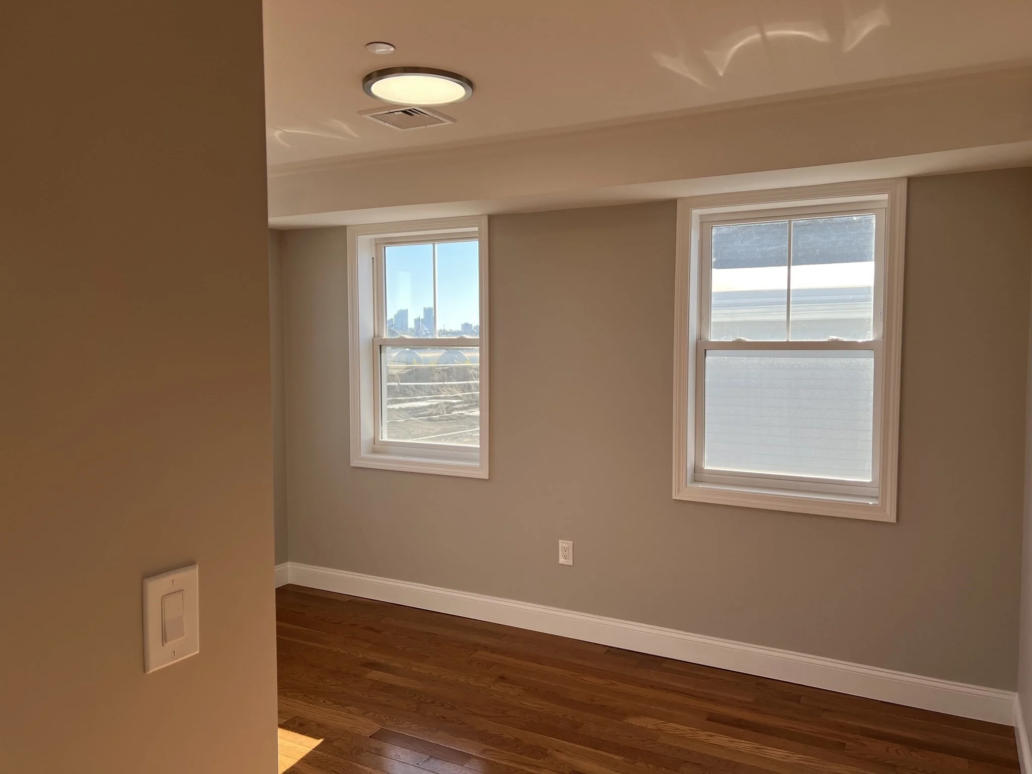 3 bed, 1 bath apartment for rent at 58 Robin St Unit 2, Everett — photo 3 of 19