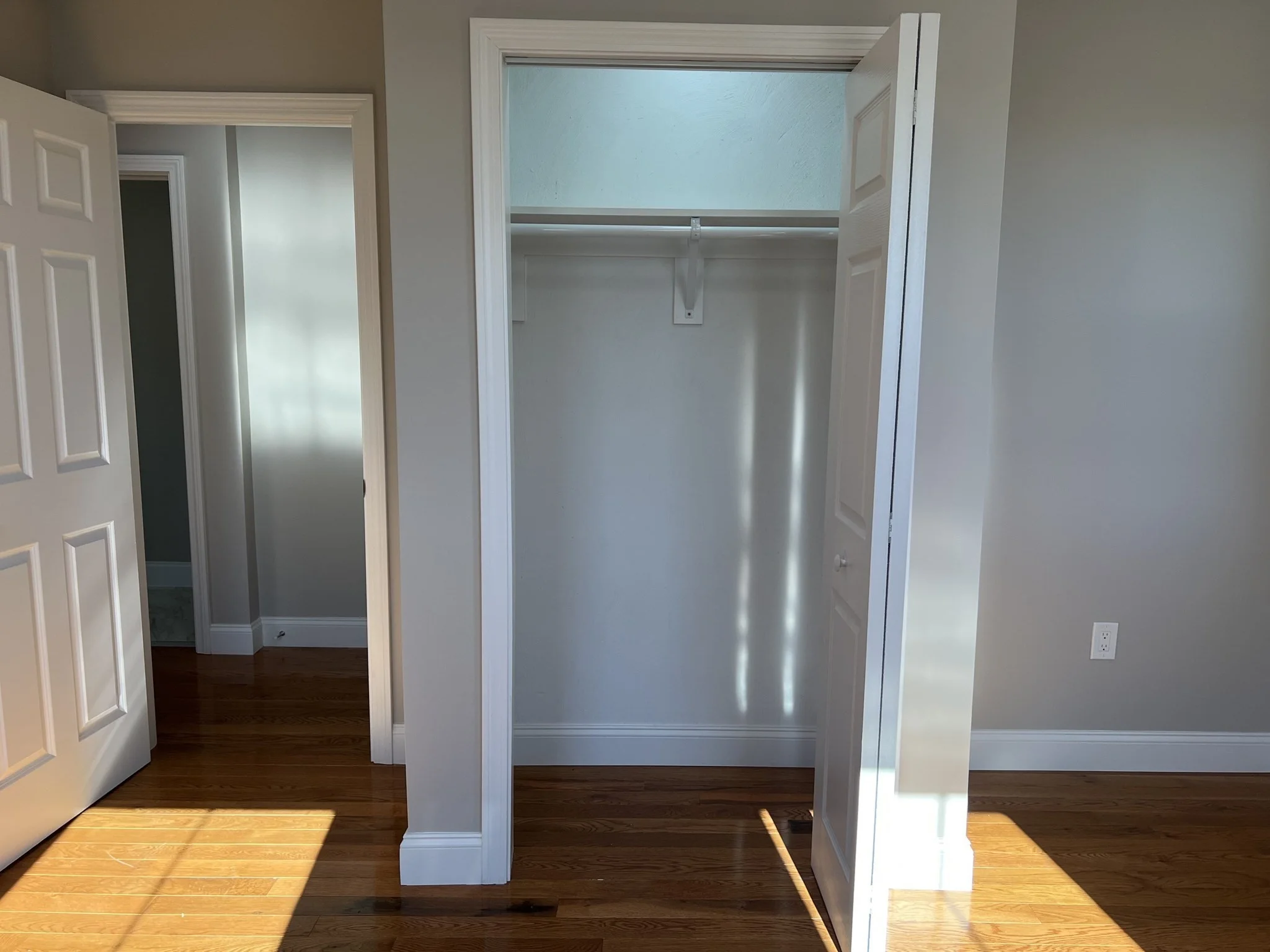 3 bed, 1 bath apartment for rent at 58 Robin St Unit 2, Everett — photo 4 of 19