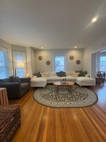 5 bed, 2 bath apartment for rent at 58 Saunders, Allston