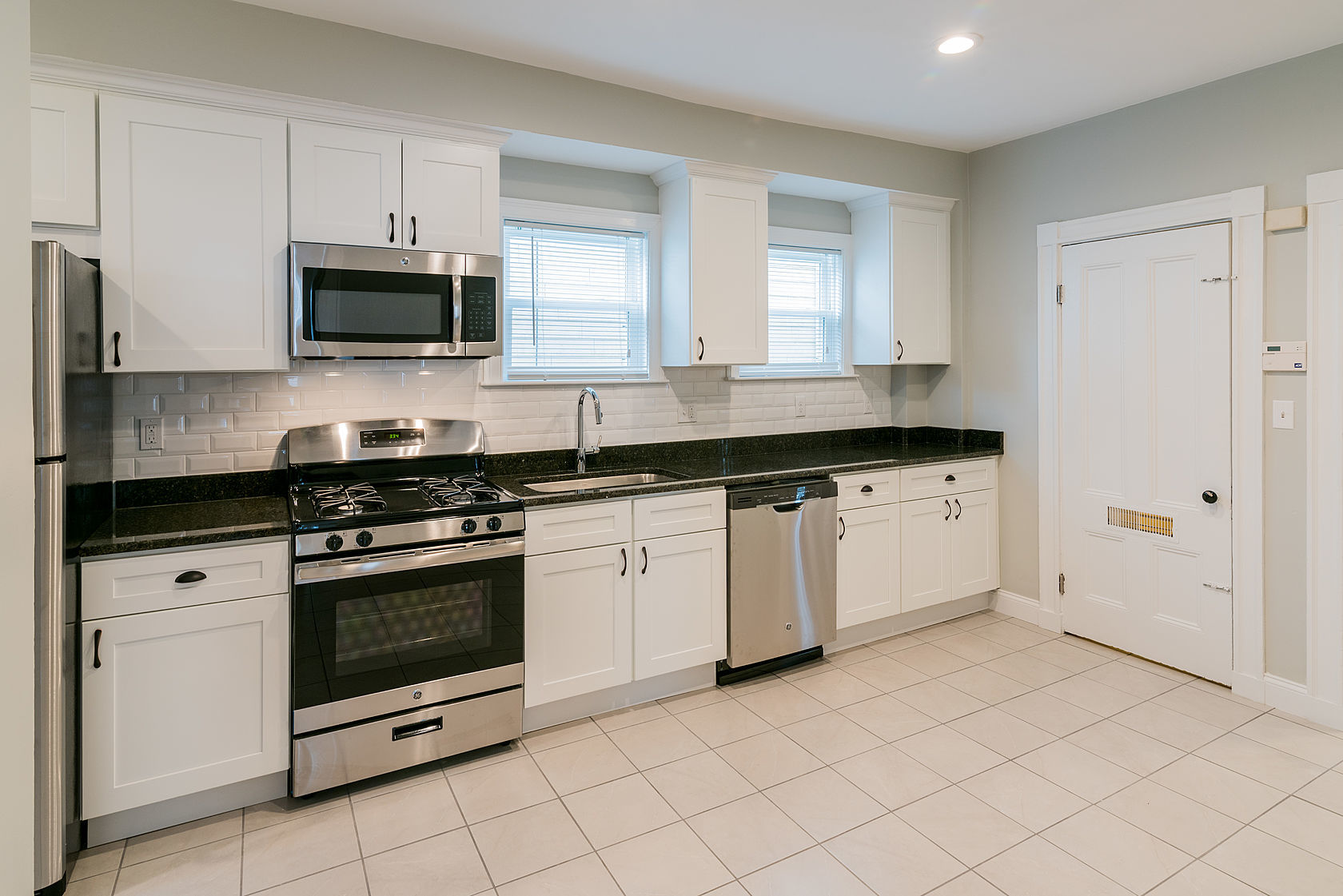 5 bed, 2 bath apartment for rent at 58 Saunders St Unit 1, Allston — photo 10 of 11