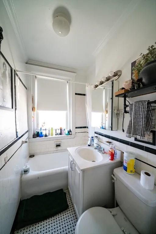 1 bed, 1 bath apartment for rent at 58 Selkirk Rd Unit 14, Brighton — photo 7 of 10