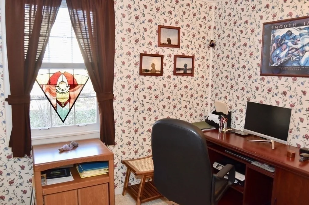 4 bed, 1 bath apartment for rent at 58 South East St Unit 1, Amherst — photo 7 of 17