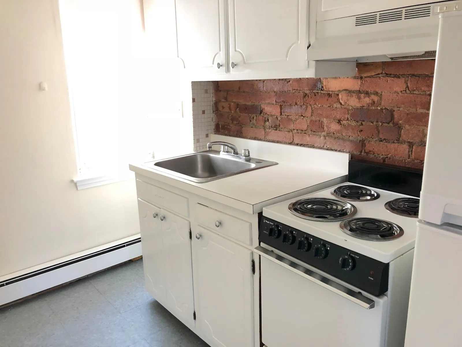 Studio bed, 1 bath apartment for rent at 58 South Huntington Ave Unit 11, Jamaica Plain — photo 3 of 4