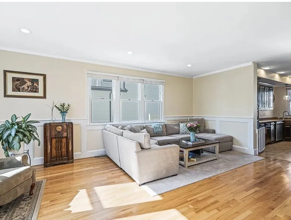 6 bed, 4.5 bath apartment for rent at 58 Spiers Rd Unit SF, Oak Hill — photo 6 of 21