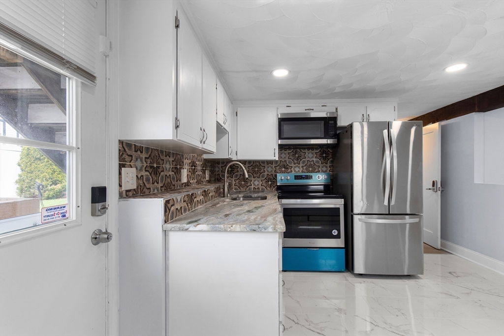 1 bed, 1 bath apartment for rent at 58 Temple Unit 1, Revere — photo 2 of 10