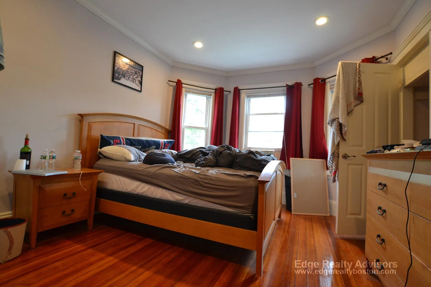 3 bed, 1 bath apartment for rent at 58 Tremont Pl Unit 1, Brighton — photo 4 of 10