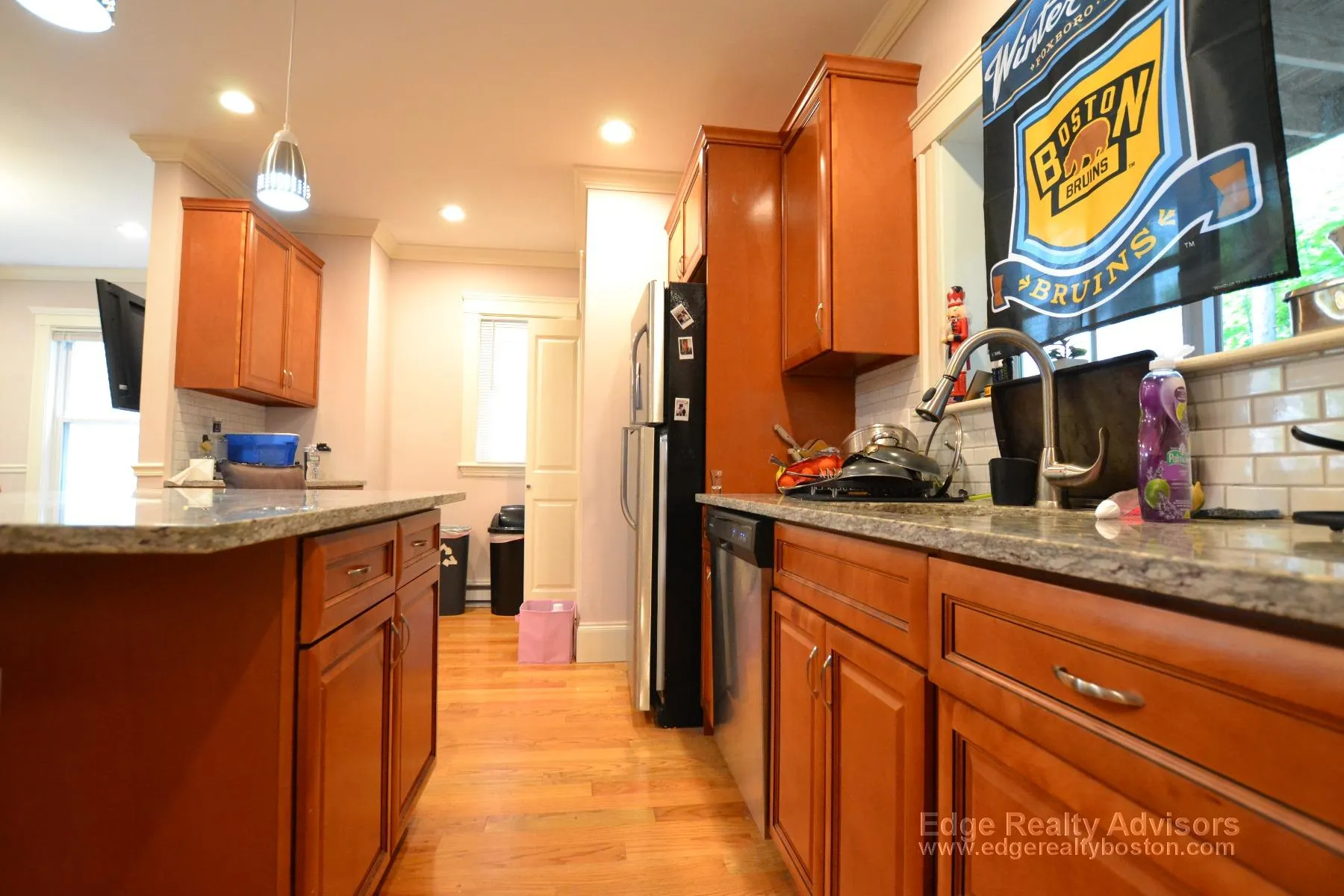 3 bed, 1 bath apartment for rent at 58 Tremont Pl Unit 1, Brighton — photo 6 of 10