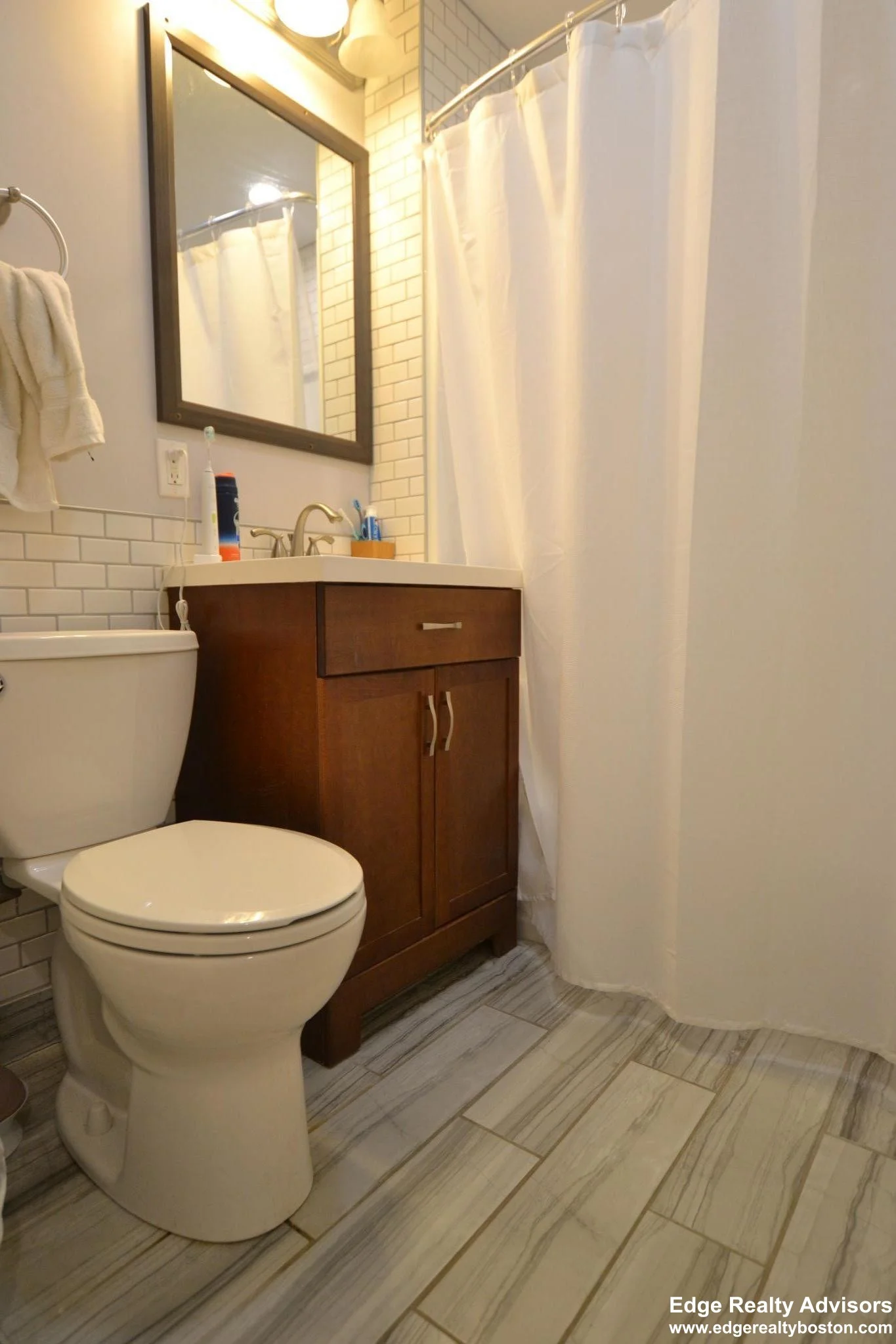 3 bed, 1 bath apartment for rent at 58 Tremont St Unit 3, Oak Square — photo 6 of 13