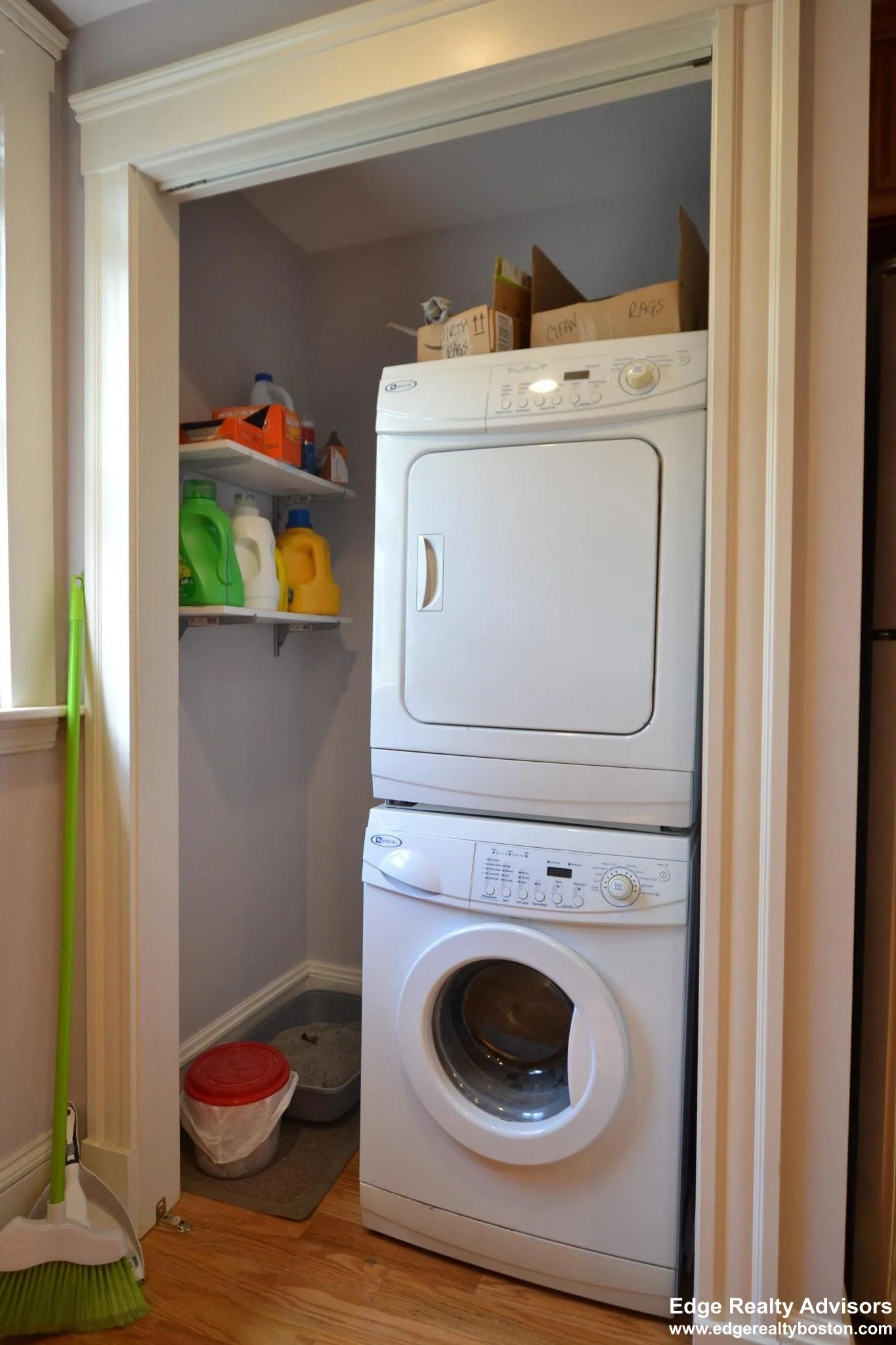3 bed, 1 bath apartment for rent at 58 Tremont St Unit 3, Oak Square — photo 5 of 13