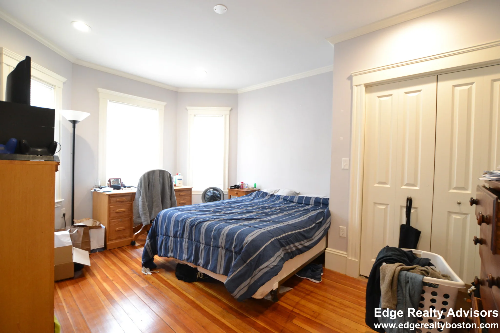 3 bed, 1 bath apartment for rent at 58 Tremont St Unit 3, Oak Square — photo 10 of 13
