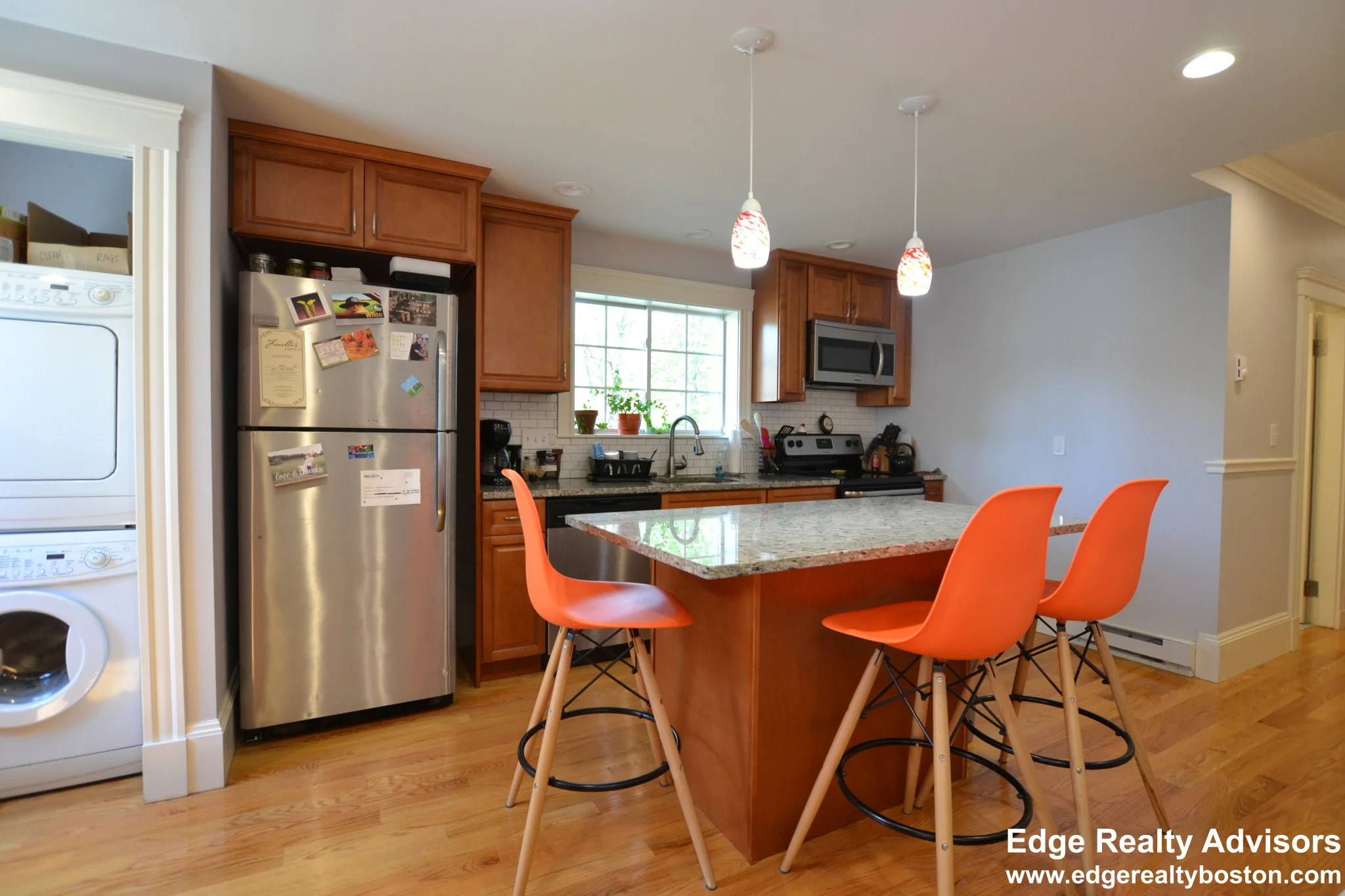 3 bed, 1 bath apartment for rent at 58 Tremont St Unit 3, Oak Square — photo 2 of 13
