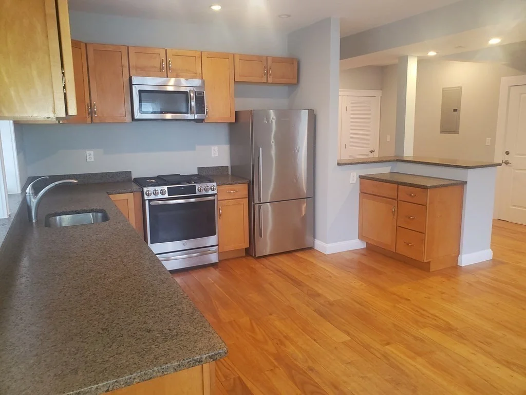 2 bed, 2 bath apartment for rent at 58 Weld Hill St Unit 2, Jamaica Plain — photo 3 of 14