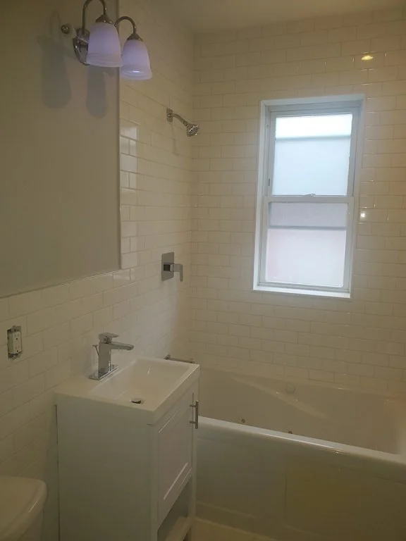 2 bed, 2 bath apartment for rent at 58 Weld Hill St Unit 2, Jamaica Plain — photo 6 of 14