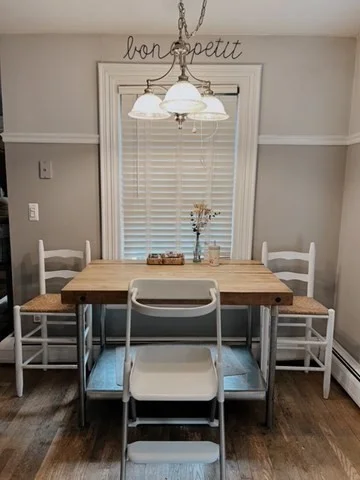 2 bed, 1 bath apartment for rent at 58 West Main Unit 2, Merrimac — photo 3 of 11