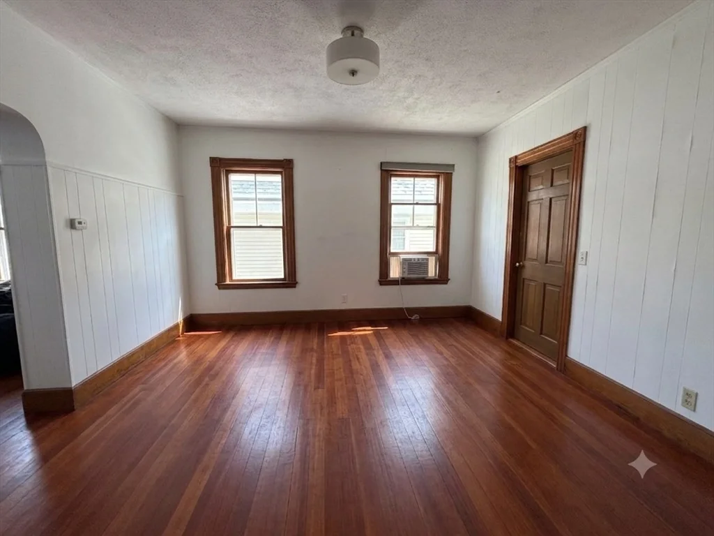 5 bed, 2 bath apartment for rent at 58 Willow Ave Unit 58A, Porter Square — photo 4 of 22
