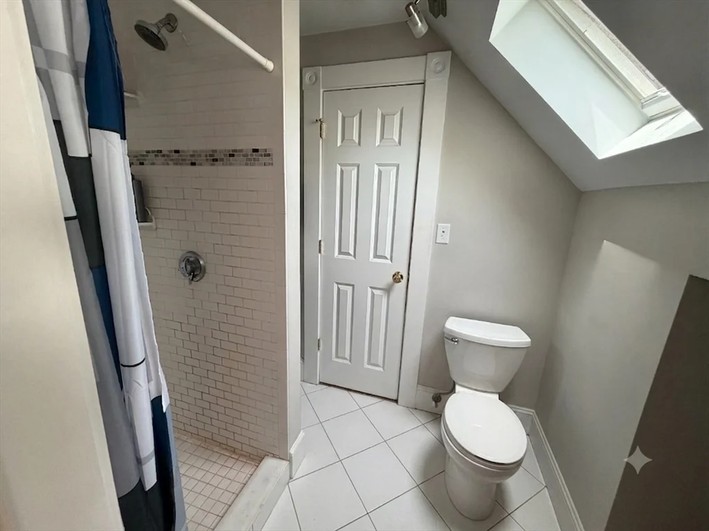 5 bed, 2 bath apartment for rent at 58 Willow Ave Unit 58A, Porter Square — photo 13 of 22