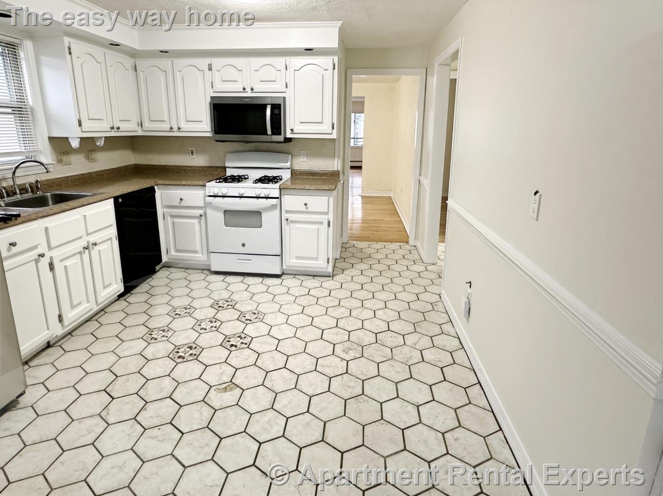 4 bed, 2 bath apartment for rent at 58 Windsor Rd Unit 2, Tufts