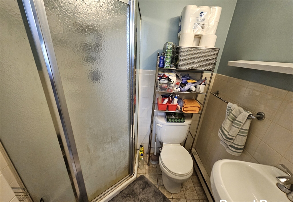 3 bed, 2 bath apartment for rent at 58 Winship St, Brighton — photo 3 of 14