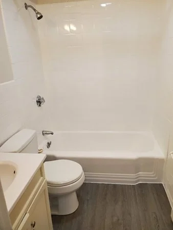 2 bed, 1 bath apartment for rent at 580 Cummins Highway Unit 1, Mattapan — photo 8 of 10