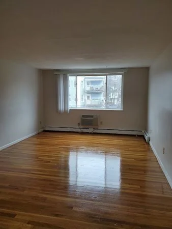 2 bed, 1 bath apartment for rent at 580 Cummins Highway Unit 1, Mattapan — photo 2 of 10