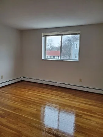 2 bed, 1 bath apartment for rent at 580 Cummins Highway Unit 1, Mattapan — photo 4 of 10