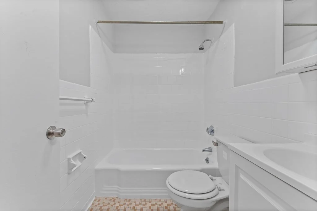 2 bed, 1 bath apartment for rent at 580 Cummins Highway Unit 11, Mattapan — photo 9 of 14