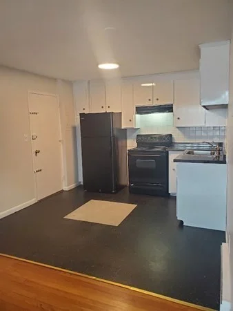 2 bed, 1 bath apartment for rent at 580 Cummins Highway Unit 12, Mattapan — photo 2 of 5