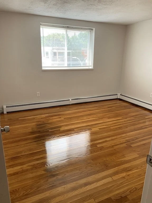 2 bed, 1 bath apartment for rent at 580 Cummins Highway Unit 14, Mattapan — photo 3 of 4