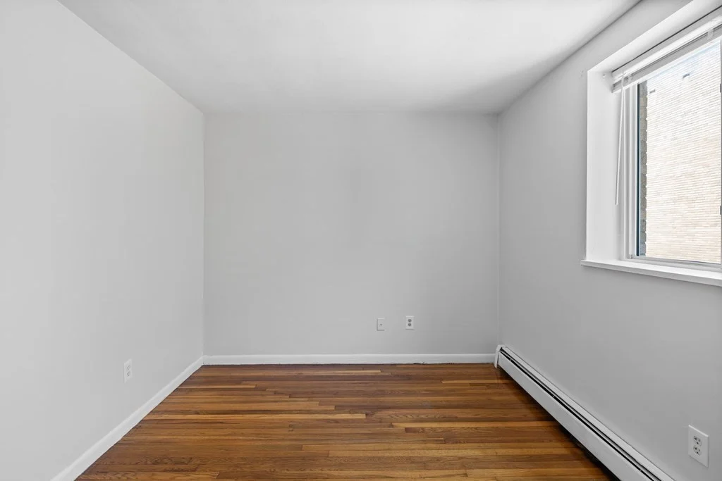 2 bed, 1 bath apartment for rent at 580 Cummins Highway Unit 9, Mattapan — photo 5 of 6