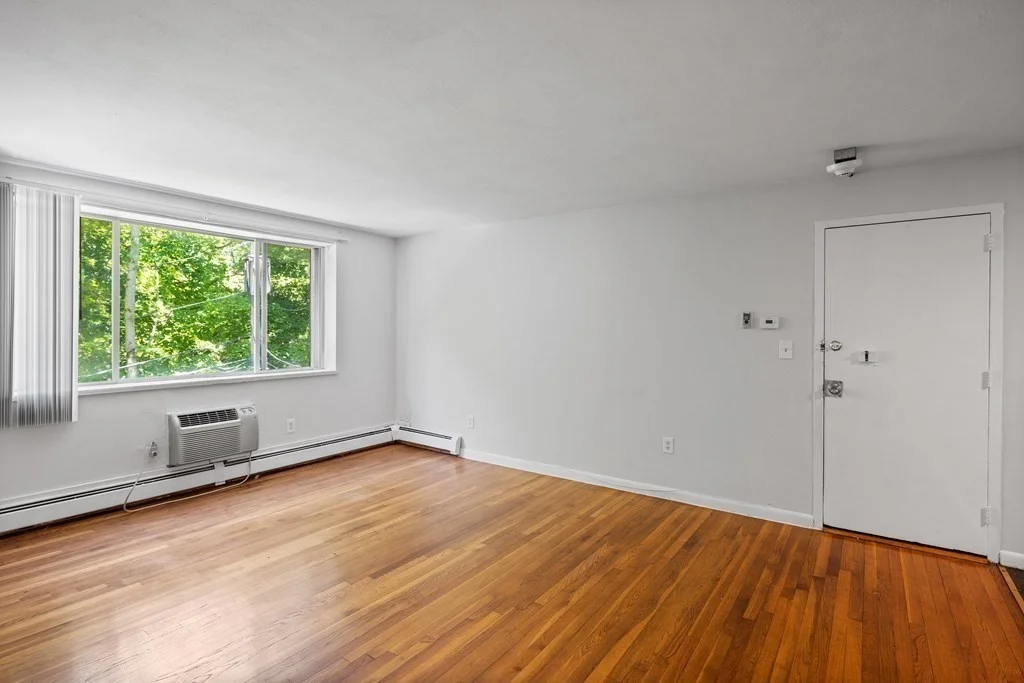 2 bed, 1 bath apartment for rent at 580 Cummins Highway Unit 9, Mattapan — photo 2 of 6