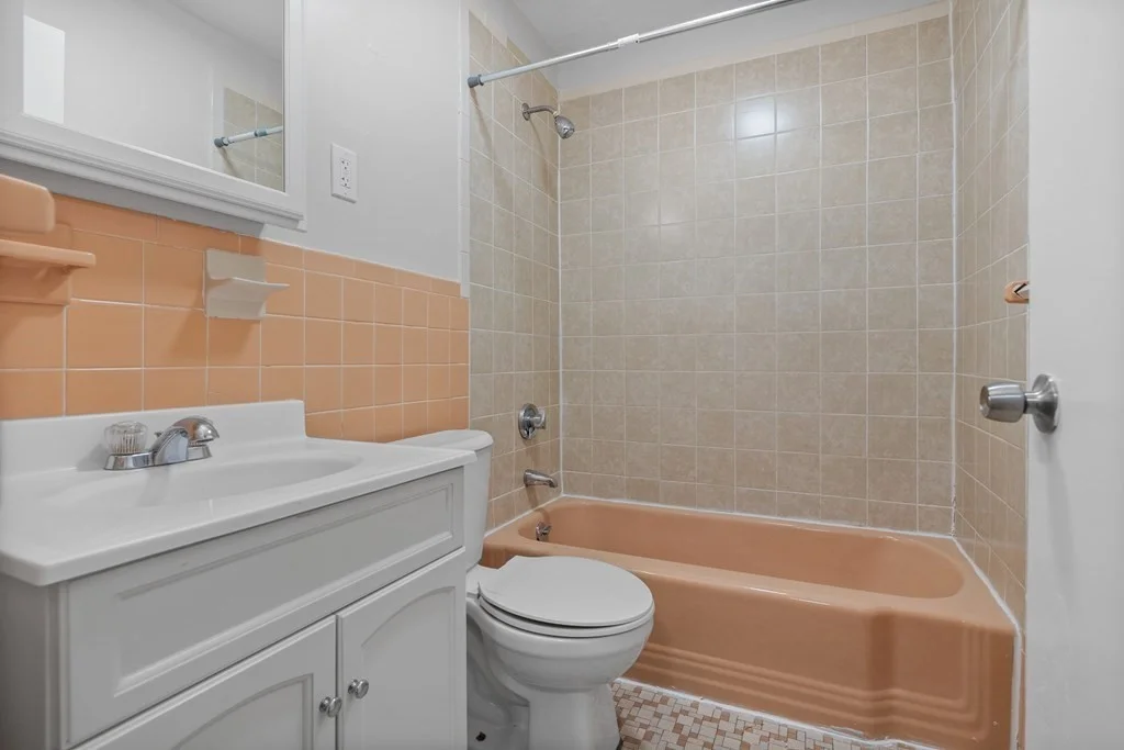 2 bed, 1 bath apartment for rent at 580 Cummins Highway Unit 9, Mattapan — photo 6 of 6