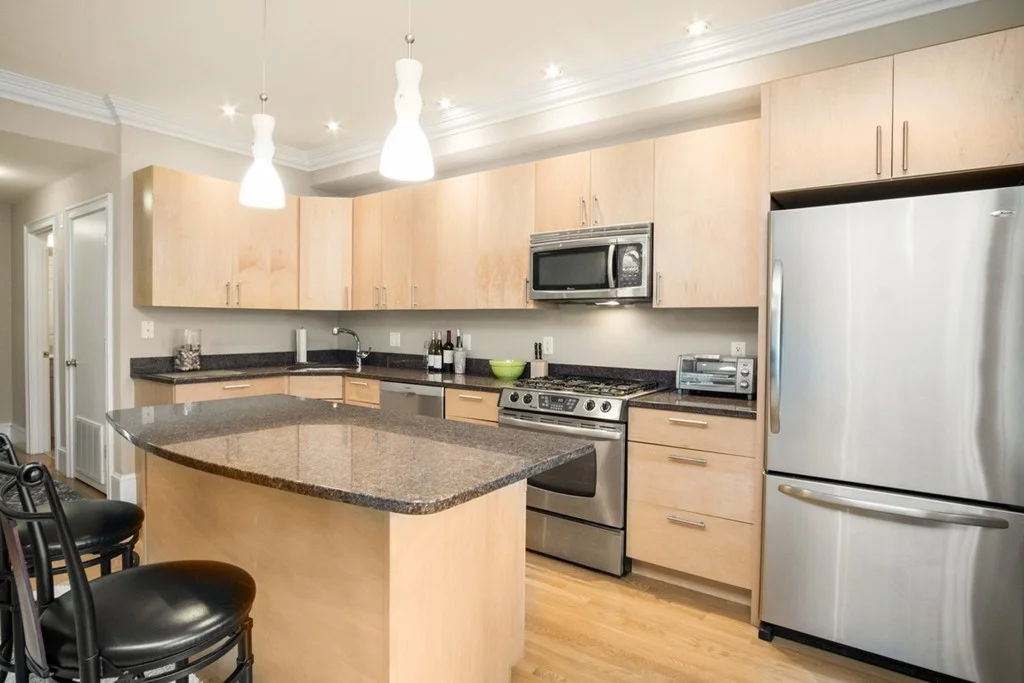 2 bed, 2 bath apartment for rent at 580 East 3rd St Unit 2, South Boston — photo 1 of 23