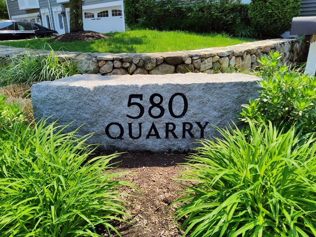 2 bed, 1 bath apartment for rent at 580 Quarry St Unit 12, Quincy — photo 1 of 17