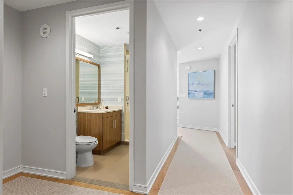3 bed, 2 bath apartment for rent at 580 Washington St Unit 1002, Boston Downtown — photo 12 of 30
