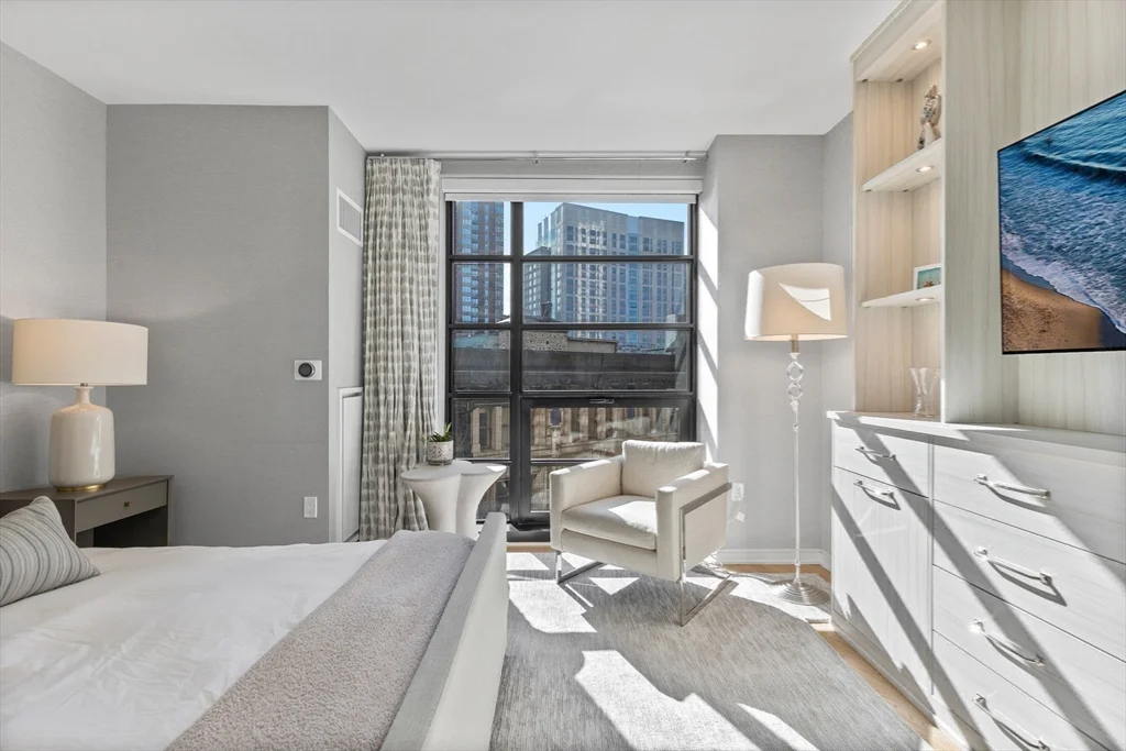 3 bed, 2 bath apartment for rent at 580 Washington St Unit 1002, Boston Downtown — photo 14 of 30