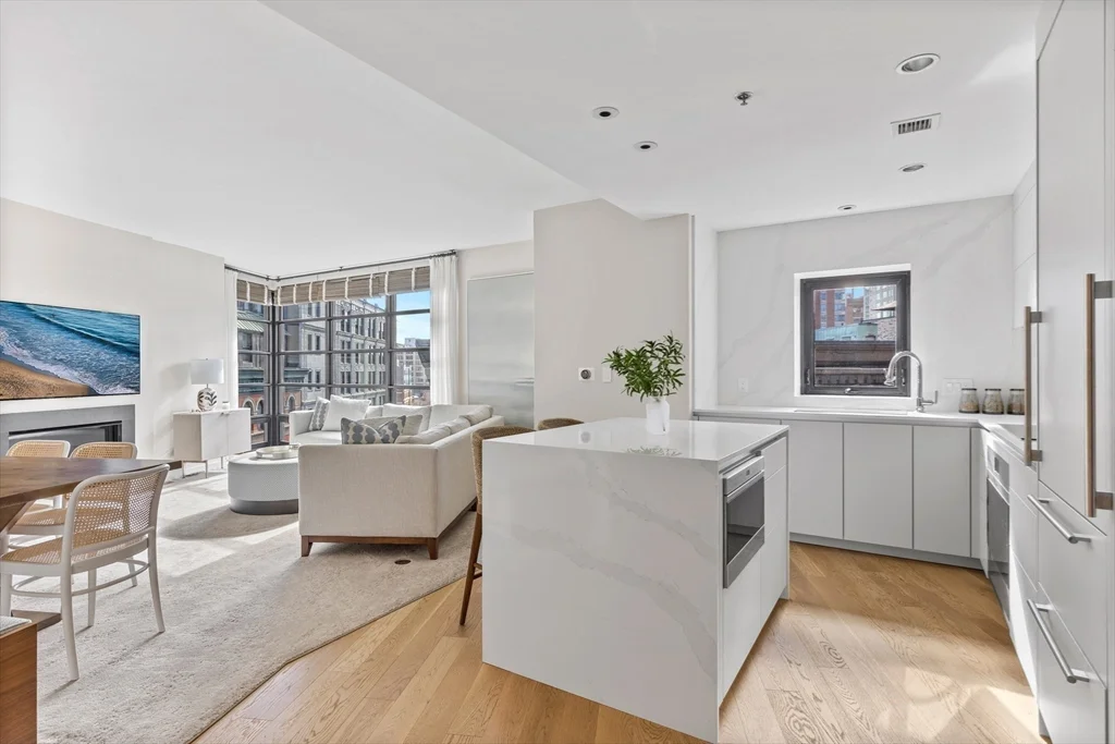 3 bed, 2 bath apartment for rent at 580 Washington St Unit 1002, Boston Downtown — photo 1 of 30
