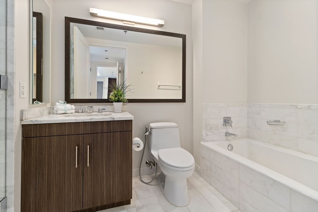 2 bed, 2 bath apartment for rent at 580 Washington St Unit 1207, Boston Downtown — photo 5 of 16