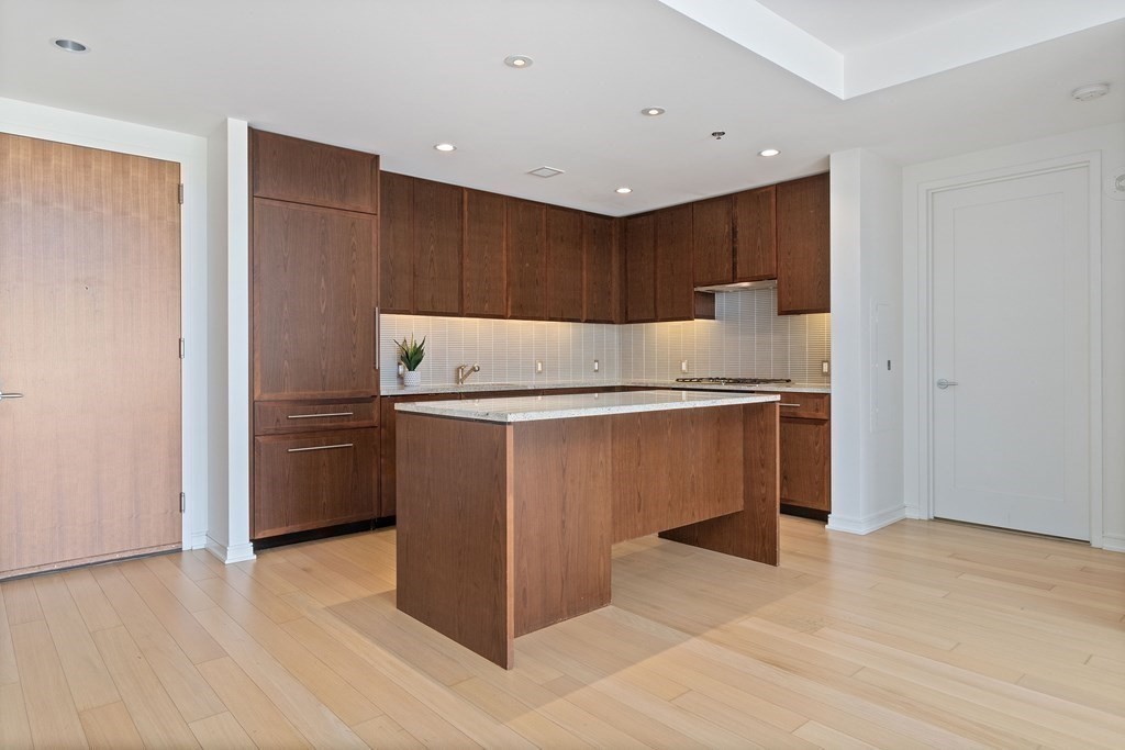 2 bed, 2 bath apartment for rent at 580 Washington St Unit 1207, Boston Downtown — photo 3 of 16