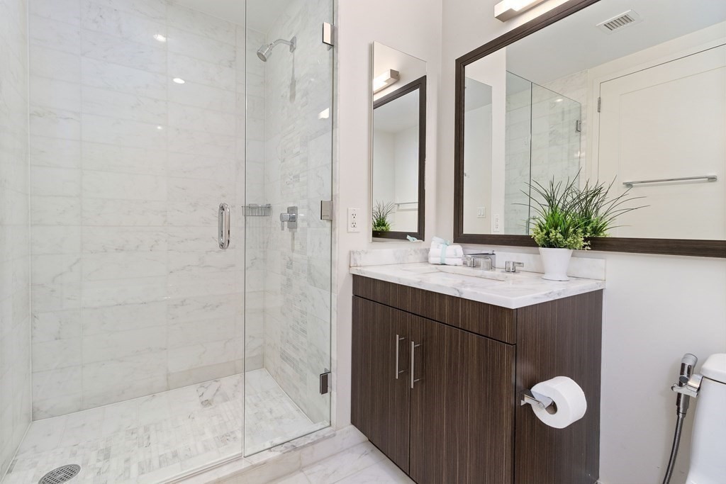 2 bed, 2 bath apartment for rent at 580 Washington St Unit 1207, Boston Downtown — photo 6 of 16