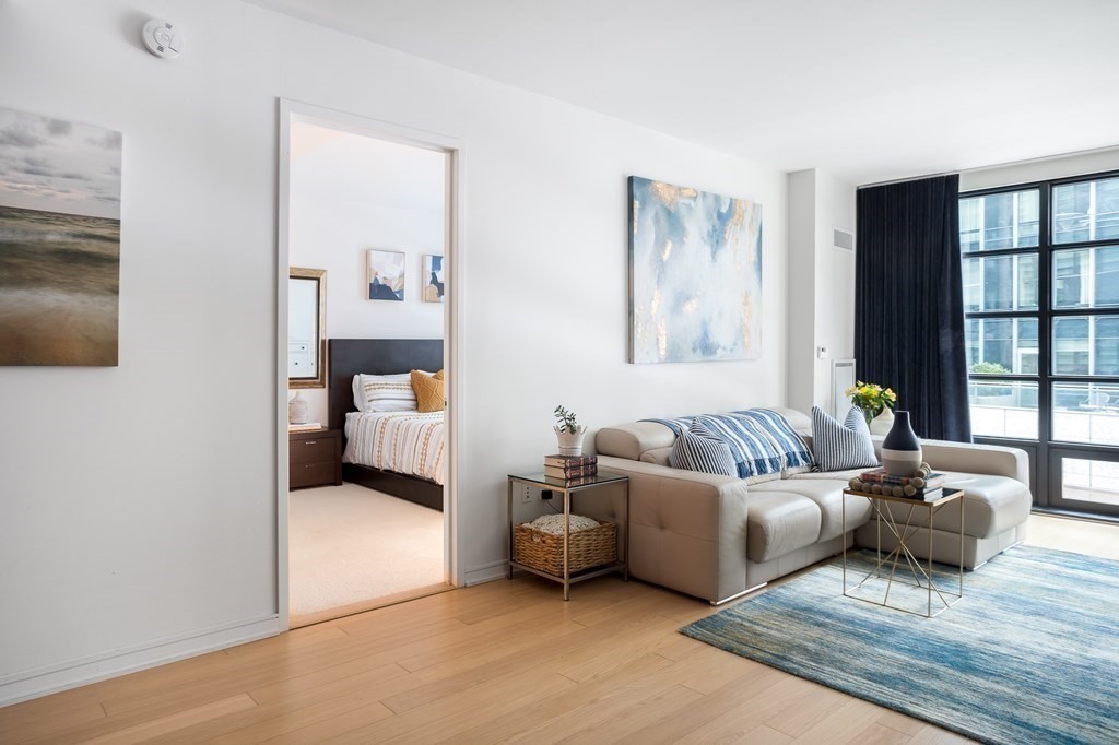 1 bed, 1 bath apartment for rent at 580 Washington St Unit 310, Midtown — photo 4 of 33