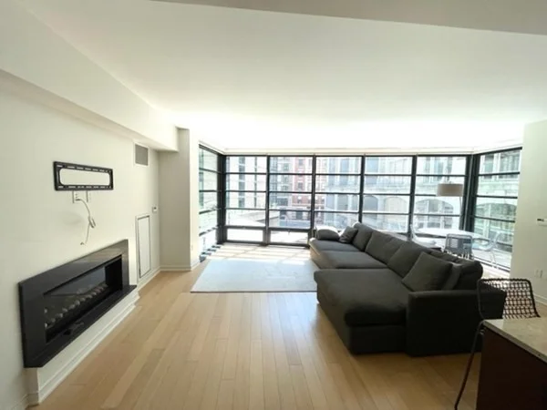 2 bed, 2 bath apartment for rent at 580 Washington St Unit 3C, Boston Downtown — photo 1 of 12
