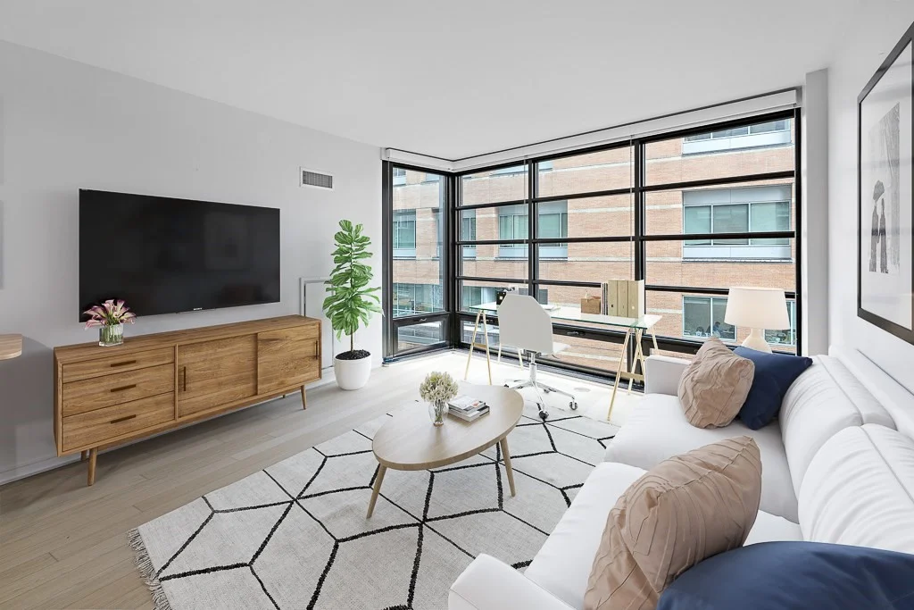 1 bed, 1 bath apartment for rent at 580 Washington St Unit 404, Midtown — photo 2 of 19