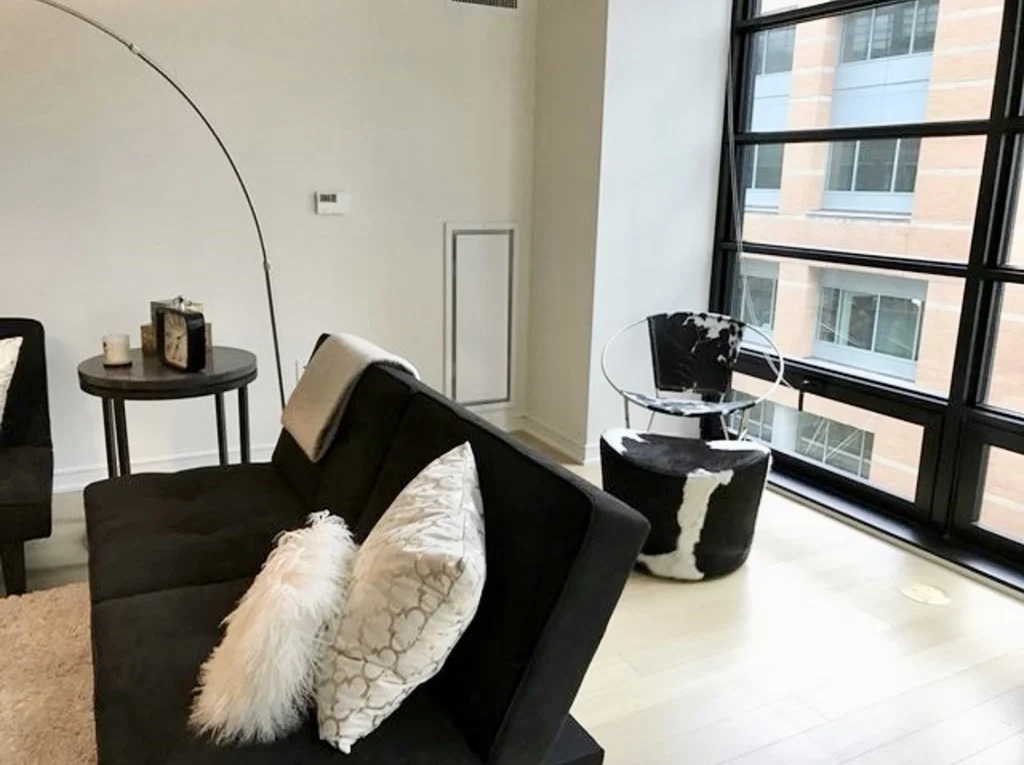 2 bed, 2 bath apartment for rent at 580 Washington St Unit 603, Midtown — photo 4 of 18