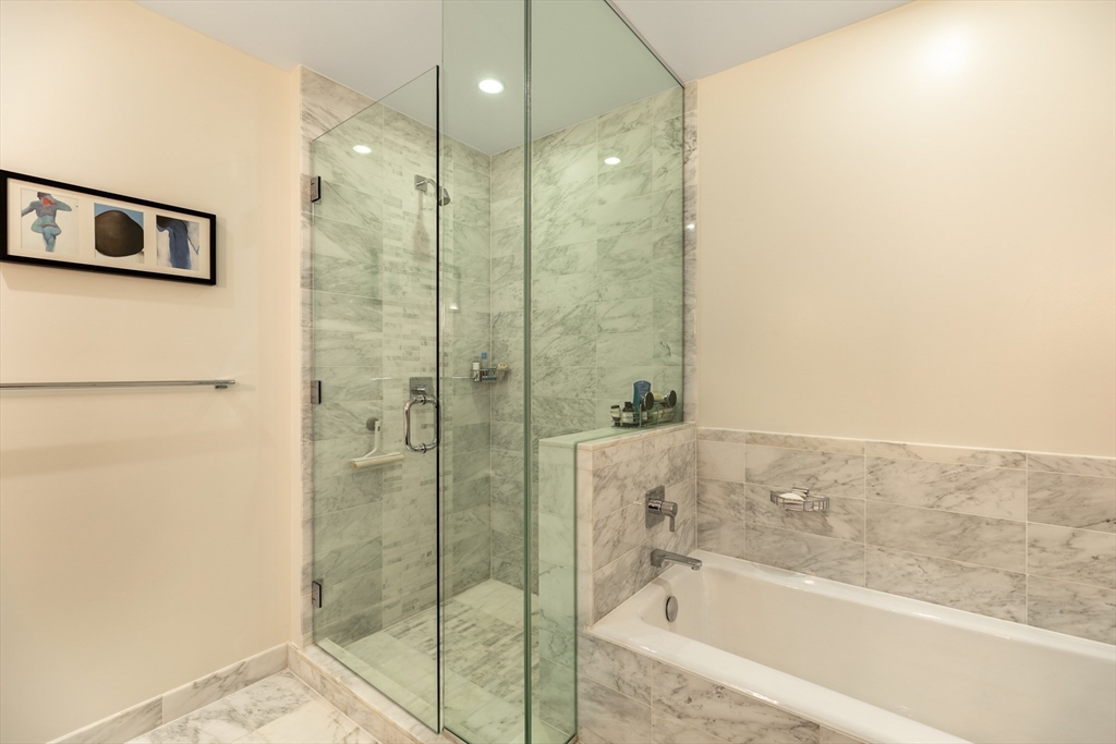 3 bed, 2 bath apartment for rent at 580 Washington St Unit 801, Midtown — photo 14 of 36