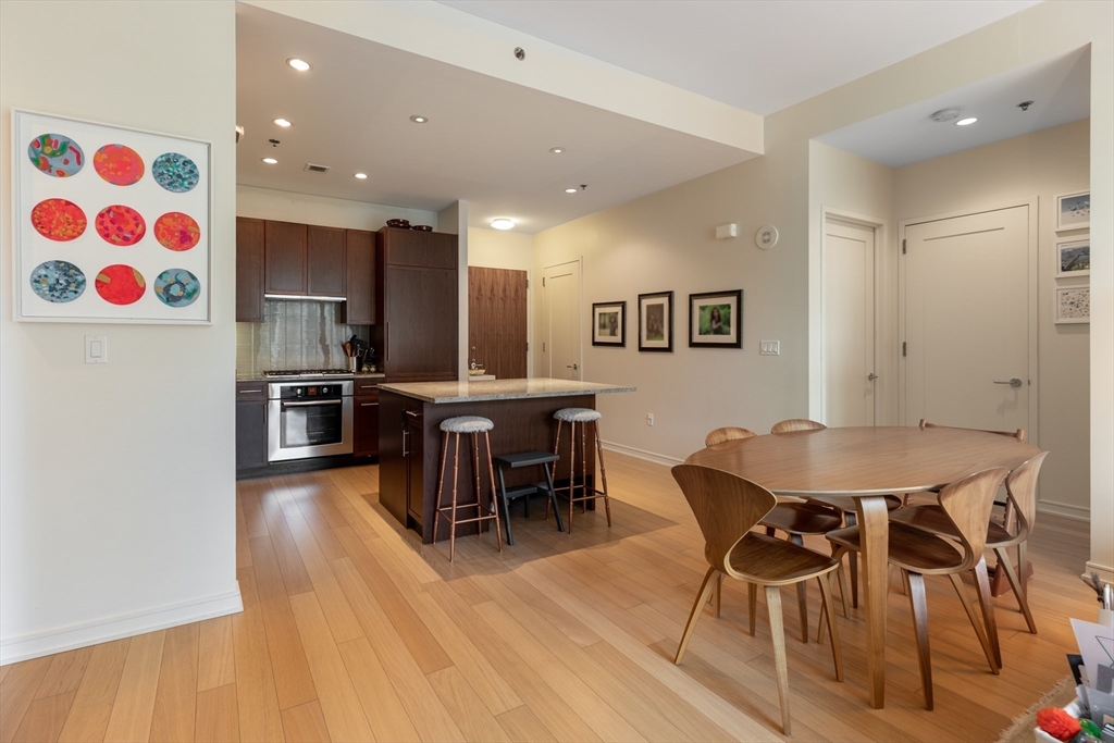3 bed, 2 bath apartment for rent at 580 Washington St Unit 801, Midtown — photo 5 of 36
