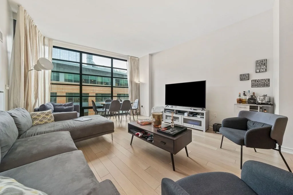 2 bed, 2 bath apartment for rent at 580 Washington St Unit 806, Boston — photo 6 of 22