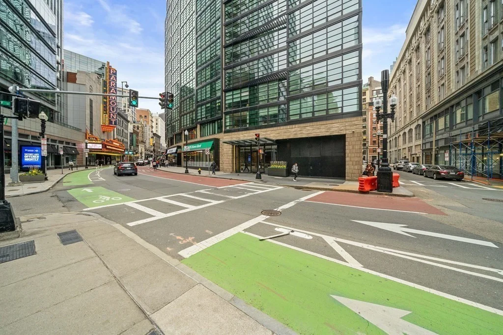 2 bed, 2 bath apartment for rent at 580 Washington St Unit 806, Boston — photo 21 of 22
