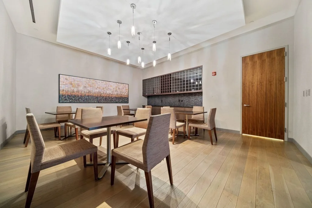 2 bed, 2 bath apartment for rent at 580 Washington St Unit 806, Boston — photo 14 of 22