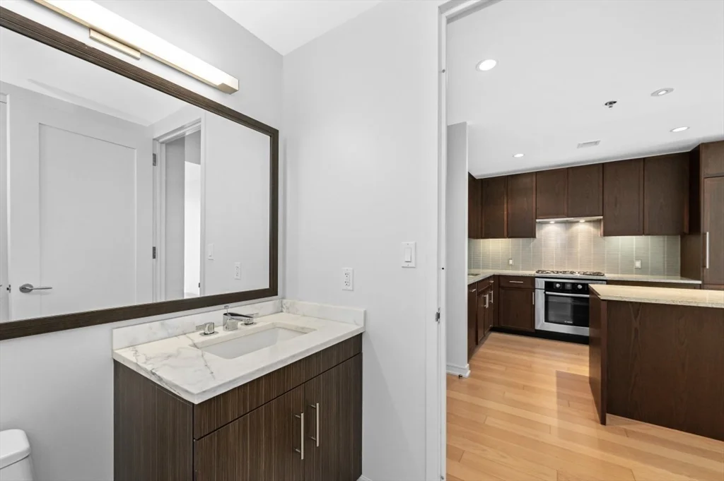 1 bed, 1 bath apartment for rent at 580 Washington St Unit 811, Theatre District — photo 10 of 22